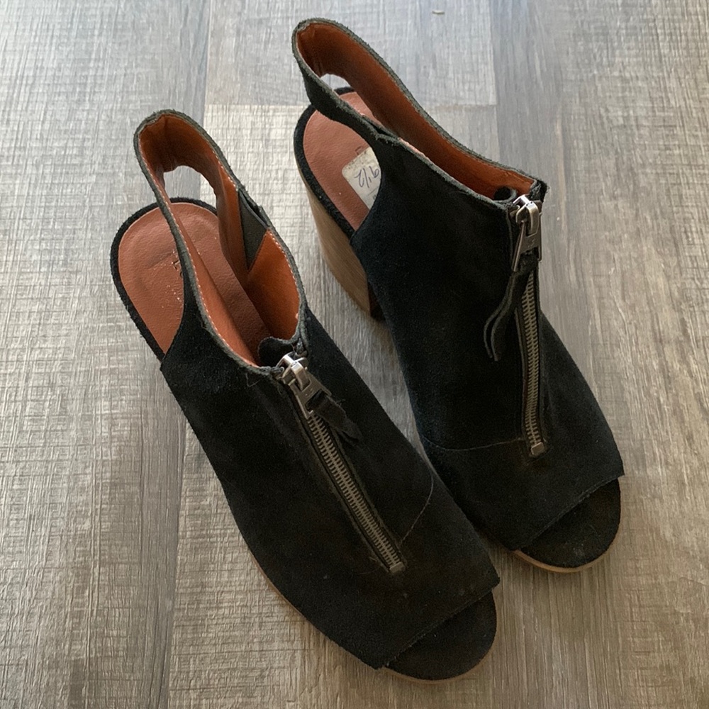 Lucky Brand chunky Heel Booties